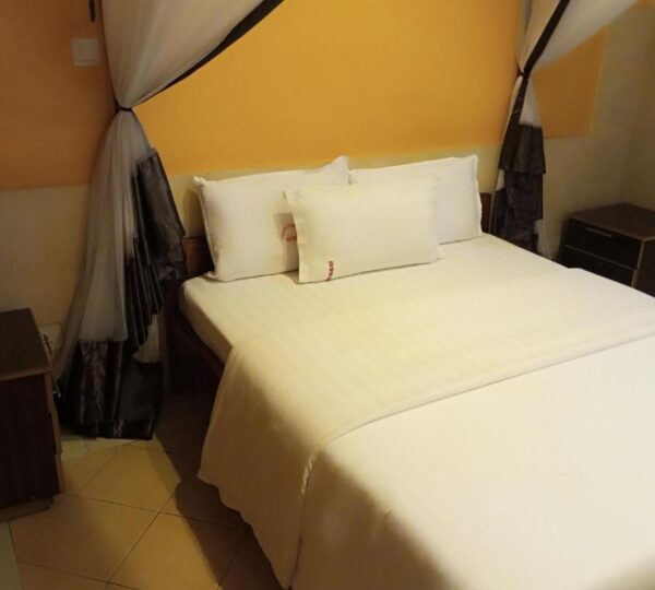 Fourth Parklands Guest House & Conference