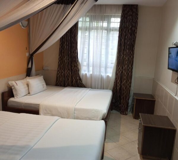 Fourth Parklands Guest House & Conference